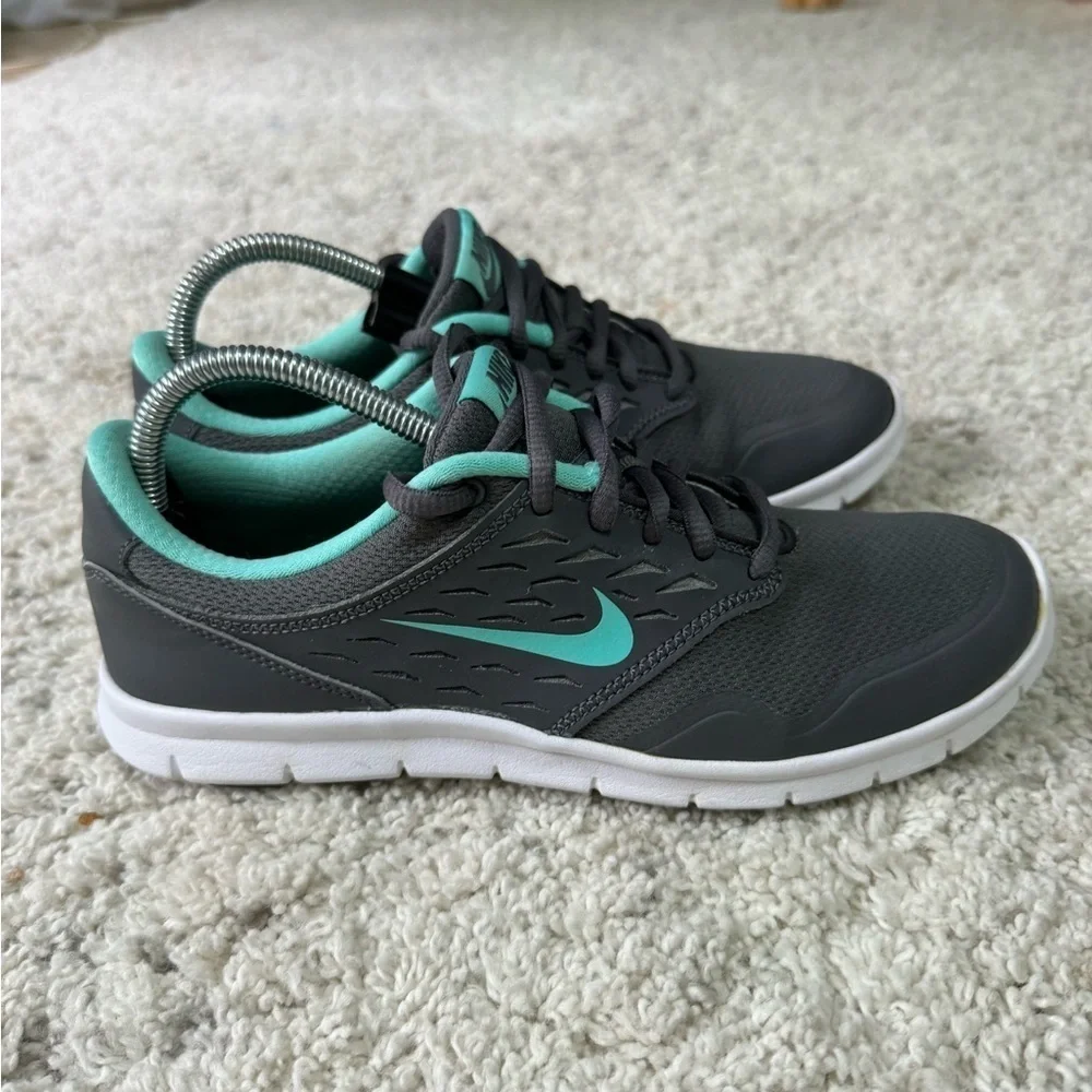NIKE Orive Grey Teal WOMEN'S SHOES Size 7.5